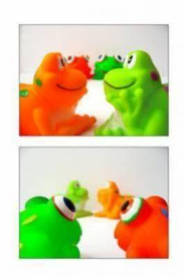 pourkoi les 2 grenoulles du bas fon les gro yeu a celle du o?